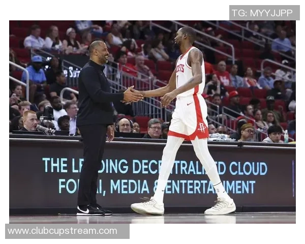 勇士与灰熊激战1516赛季回顾：巅峰对决与精彩瞬间的重温